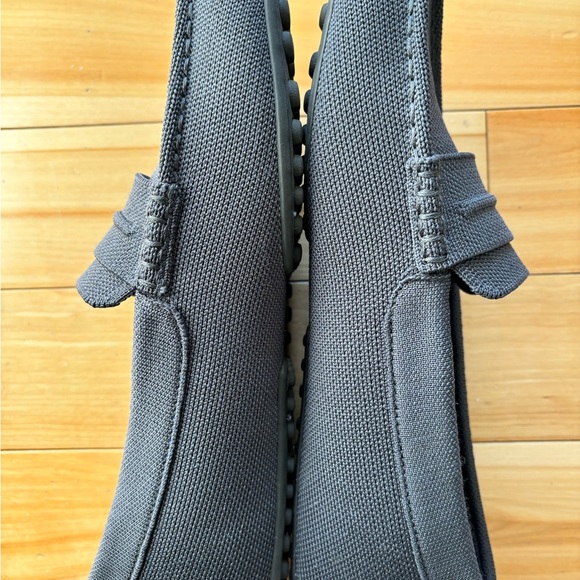 Rothy’s men’s navy “the Driver” loafers  size 12 - Picture 3 of 3